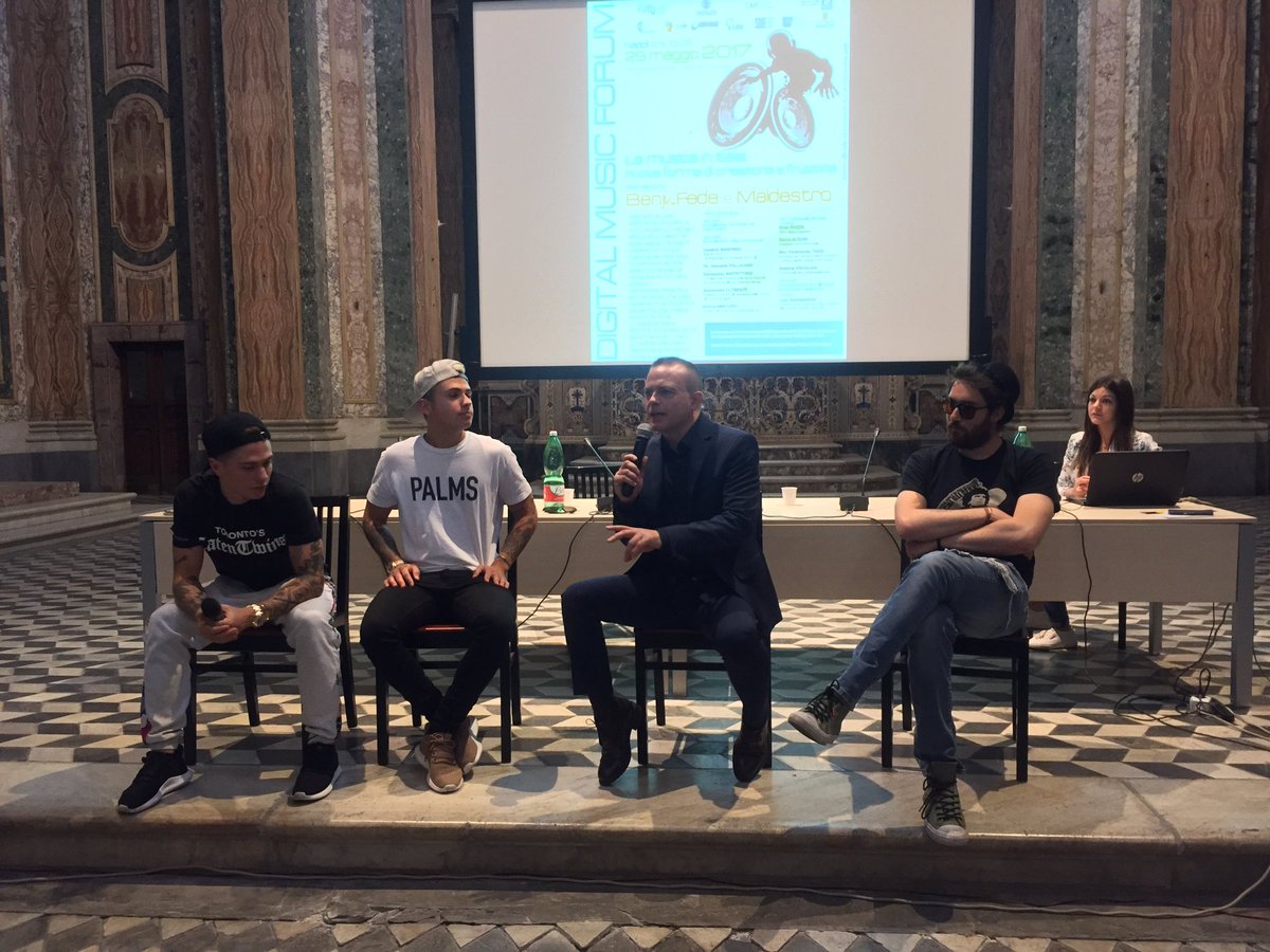 giovaninapoli's tweet photo. .@BenjieFede e @Maldestro_ : la rete e i #socialmedia come veicolo del successo.

#BitGeneration #BenjieFede #Maldestro https://t.co/JruS5uRnDr