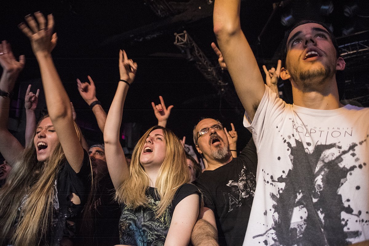 🤘¡¡Primer festival del 2017 cheked!!🤘
Muchas gracias a <a href="/kombcnfest/">Knights Of Metal</a>, bandas y seguidores #metallife.
📸 <a href="/Rdg_Ort/">Rodrigo Ortiz</a>
@torr @_KraweL