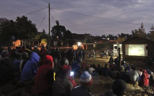 #Honeyguide Educational Film Brings Awareness and Dialogue to #RandilenWMA Communities. buff.ly/2rc0ZjM