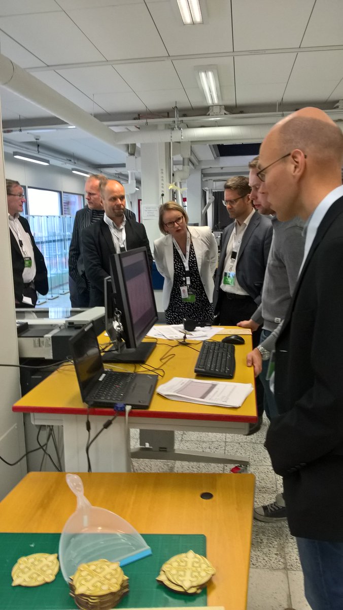 SMACCFinland's tweet image. Group green getting to know #SMACC-Labs #TUTLab #mpdays @VTTFinland @TampereUniTech