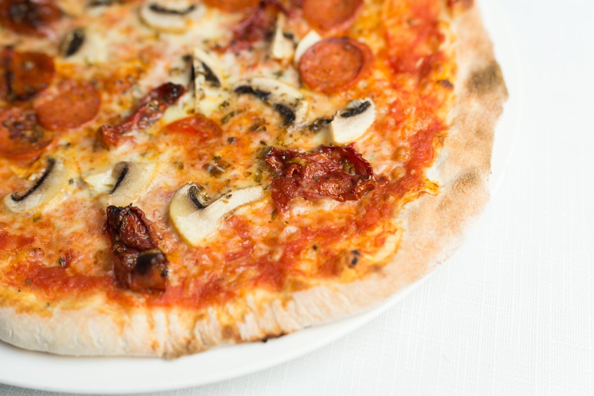 AngelosPreston's tweet photo. Just a reminder were open ALL DAY today #lunch #dinner #family #friends #Italian #Preston #Restaurant #Pizza #Pasta #lazyday https://t.co/0va3x68WJF