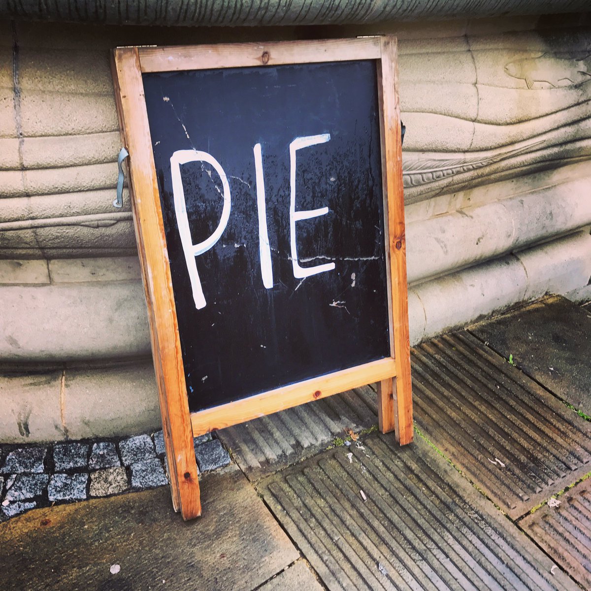 blueprintbear's tweet photo. Not sure who this sign belonged to at #ShefFoodFest but they got it sooo right! #sheffield #sheffieldissuper #pie #pieistheanswer https://t.co/xt5ebEQEGn