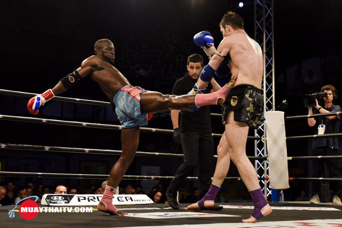 👊🏼Victoire de Mohamed Souane samedi face à Numa Decagny lors de la #WarriorsNight #muaythai #boxe #boxing #sport #mma #paris