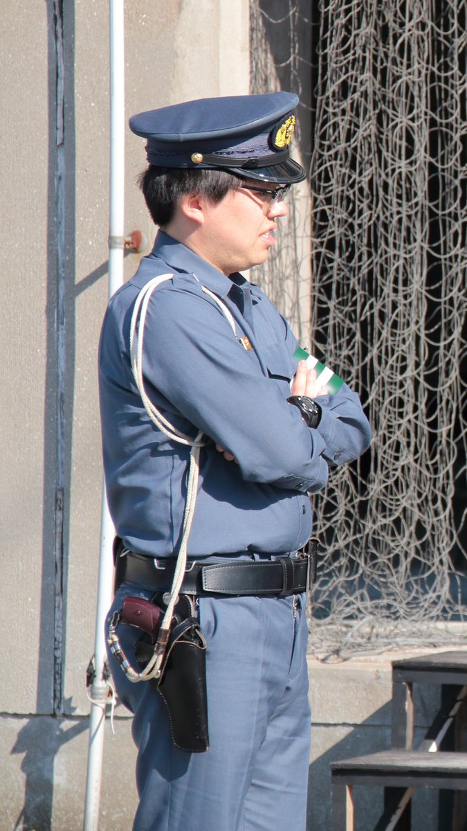 県警巡査長 確かに 戦後の警察もそれを流用していたと聞きましたしね 県警巡査長 確かに 戦後の警察もそれを流用していたと聞きましたしね