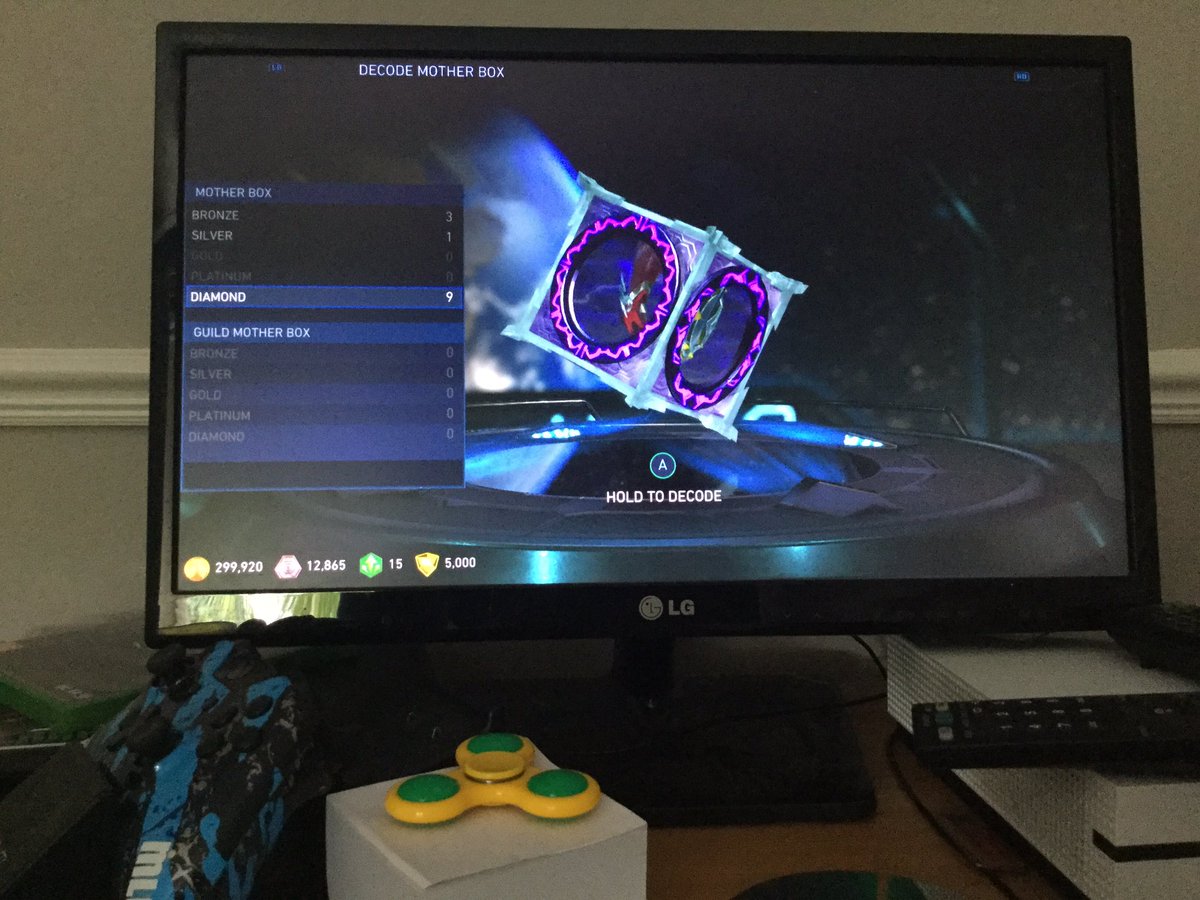 greig798's tweet photo. Can't wait to open these! Thanks @InjusticeGame 🤜💰✨ https://t.co/B5jadb13my