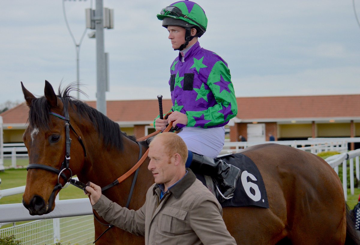 Such a shame to hear that <a href="/HodgsonRacing/">Simon Hodgson Racing</a> is retiring from the training ranks, RIP Quality Art.