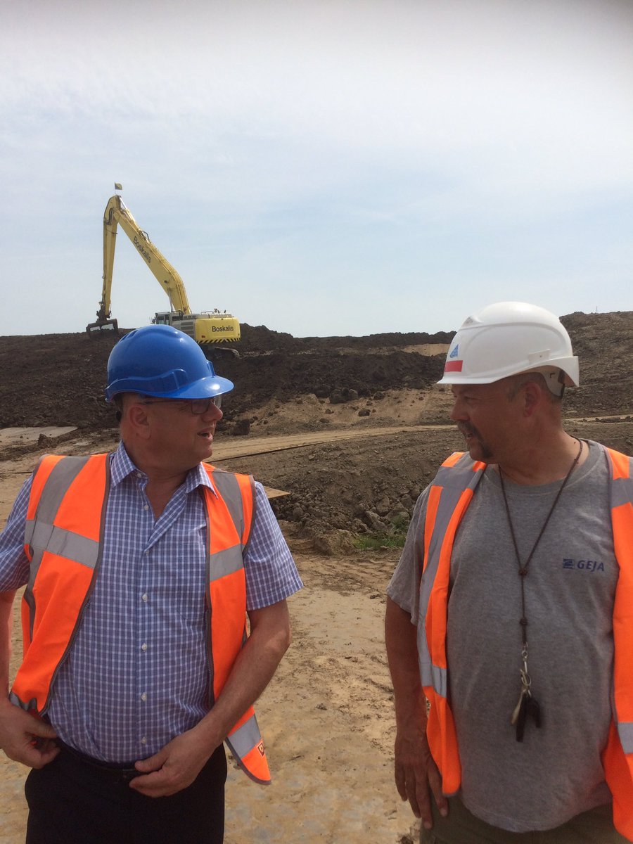 @RvdRIJsseldelta Dank voor gastvrije ontvangst vandaag <a href="/euronews/">euronews</a> @dijkwerkers #dijkie