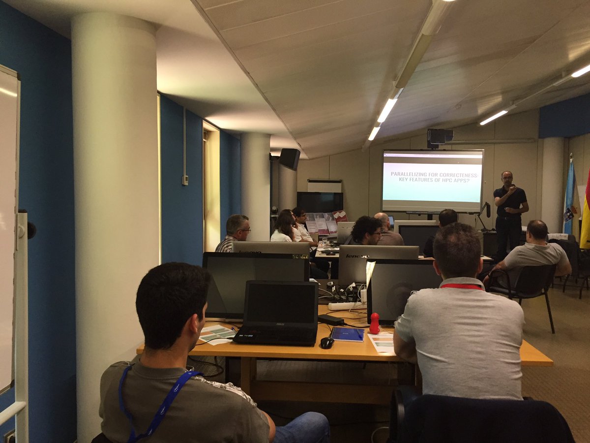 codee_com's tweet image. .@ManuelArenaz &quot;State of the art in parallel programming tools for scientific simulation programs&quot; #gpucesgahack #ParallwareTrainer .@CESGA_