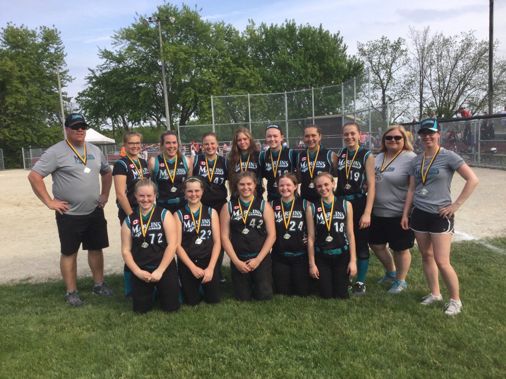 KellyCulp's tweet image. Great weekend of softball at Waterloo tourney.We had our ups and downs for sure. #wearingsilver  final 8-4 vs London