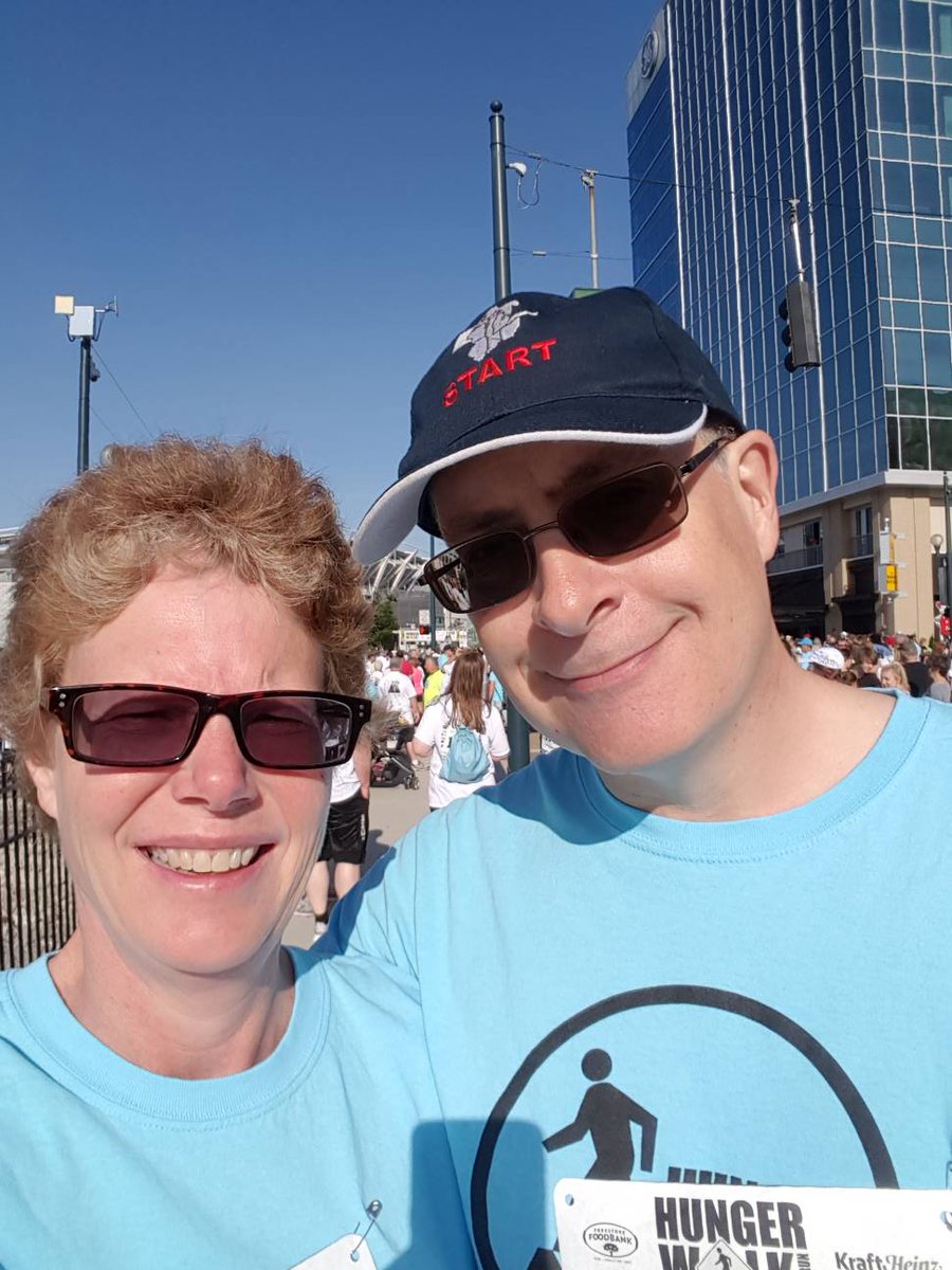 cjstoll's tweet photo. I found a walking partner! #hungerwalk2017 https://t.co/3HctsSiQSJ