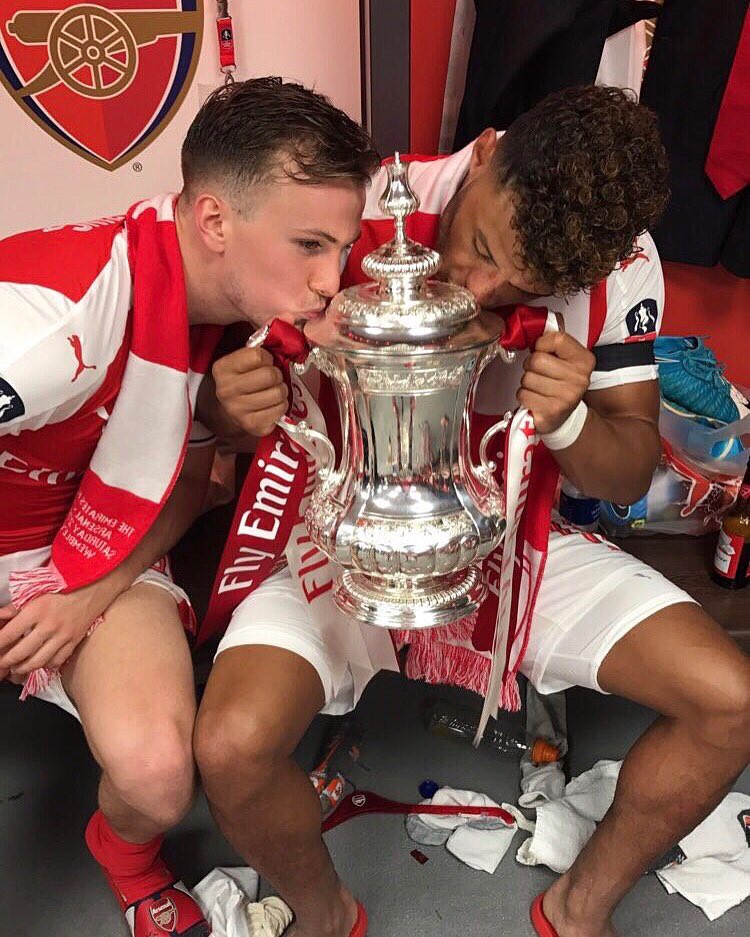 Alex_OxChambo's tweet image. 😙🏆 @RobHolding95