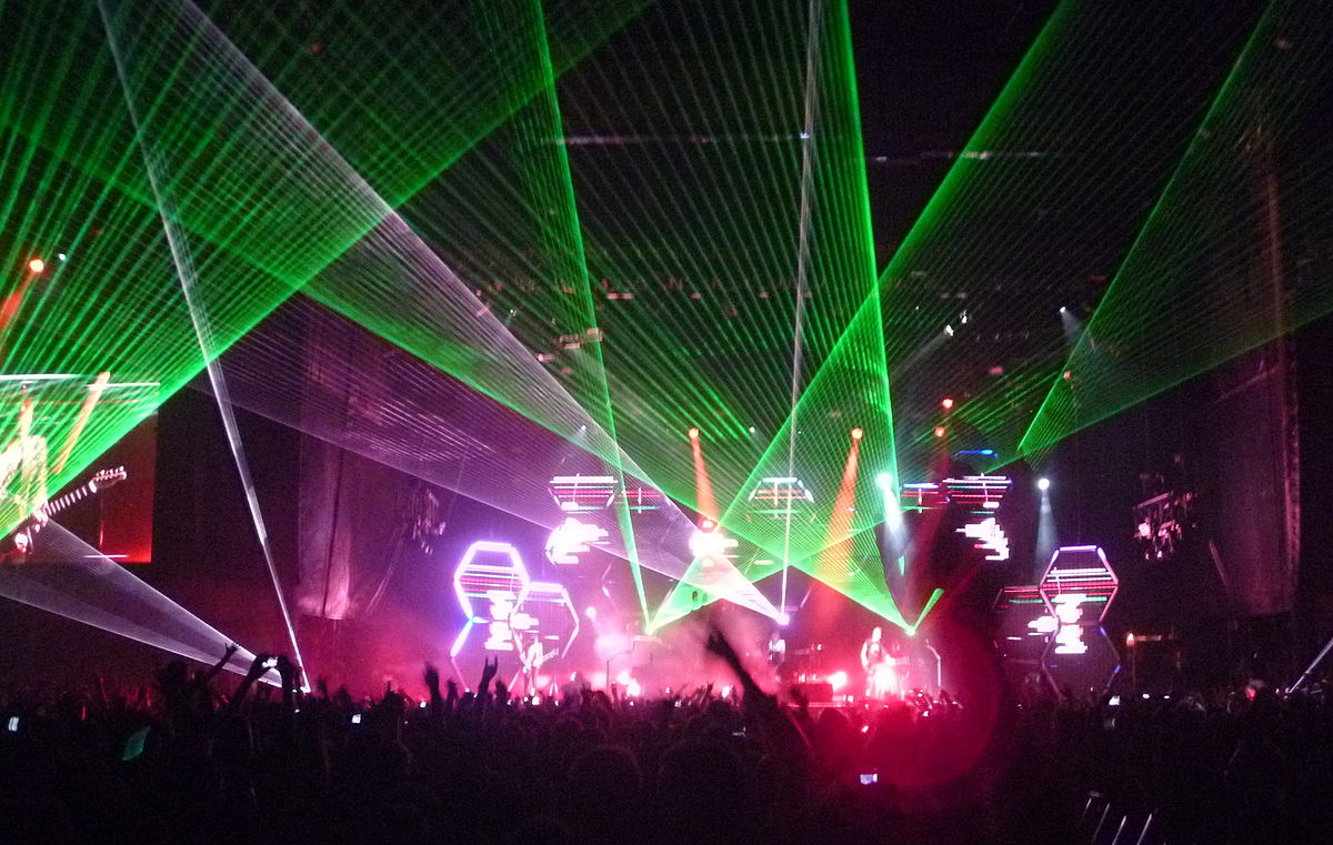 techisignals's tweet photo. How #MediaServers Like #Coolux and Others Stepped up The Game for Stage Shows. Awesome article from @infinigeek https://t.co/6oaqgKXAbU https://t.co/KnwzSHFubK