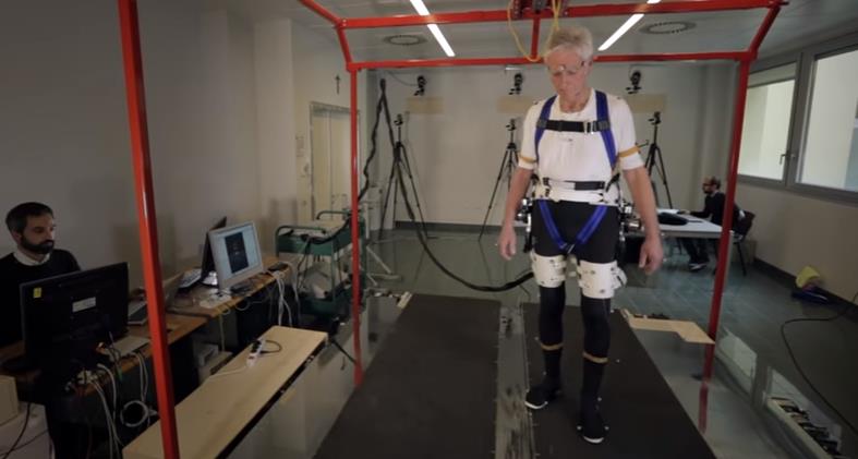 ComDigitalUPA's tweet image. Un exoesqueleto que evitará que la gente mayor se caiga bit.ly/2rNBNmy