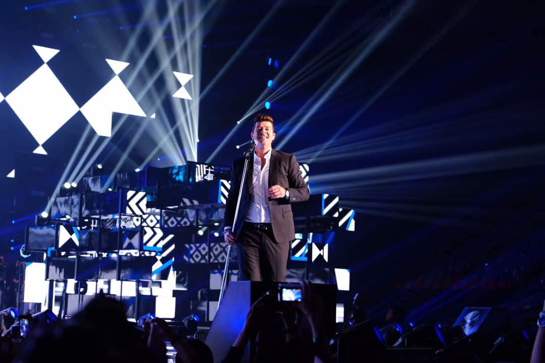 mdtvindonesia's tweet image. Masih dari kemeriahan #NET4GoodPeople semalam.

Thank you so much @robinthicke for your cool performances.