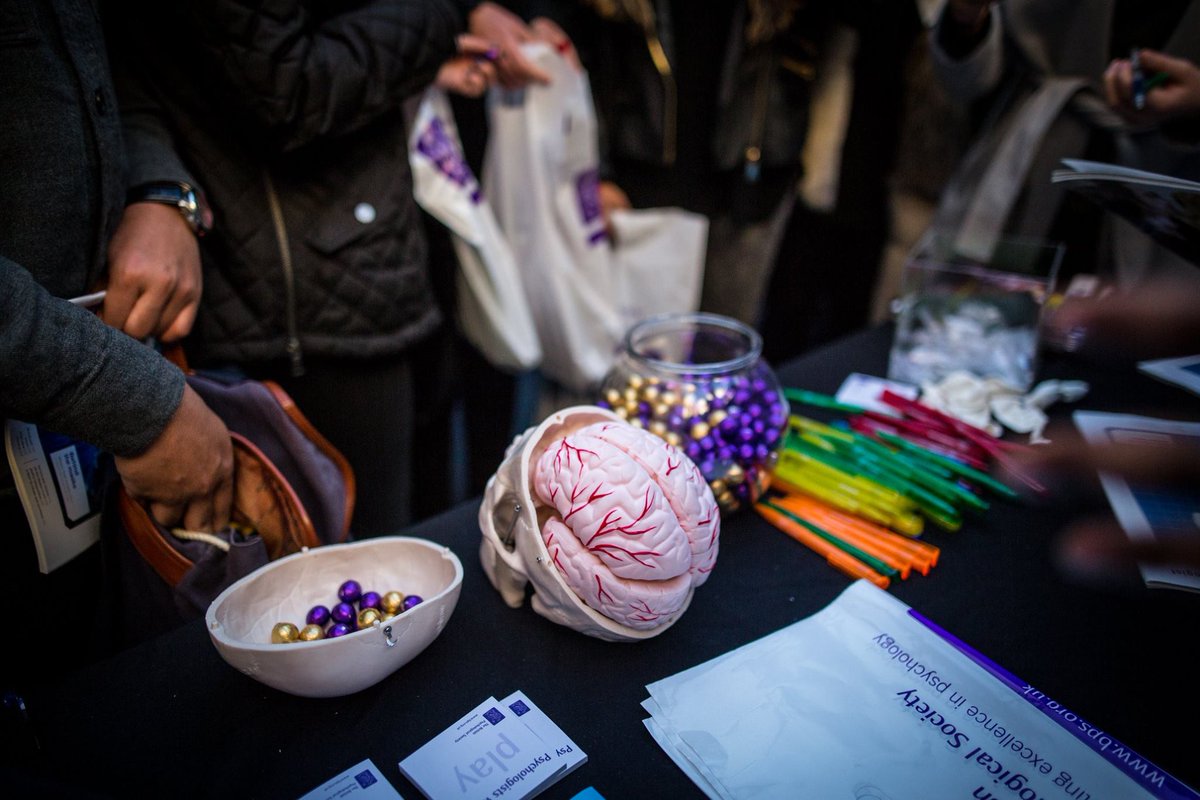 BPSStudent's tweet image. A-level student &amp;amp; interested in Psychology - #P4S2017 is for you!Held in Nottingham (Nov) and London (Dec)  ow.ly/Q0Nf30bPG3w #psy4stu