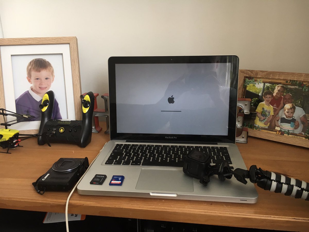 luke_woodhouse1's tweet photo. Got so much footage to edit today..@BlogOnUK #BlogOnMSI https://t.co/quuNdPnCbg