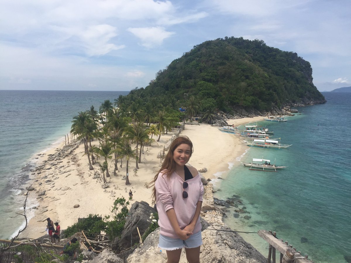 HeyaSerah's tweet image. I know places we won't be found 🌊☀️💖 #IslaGigantes