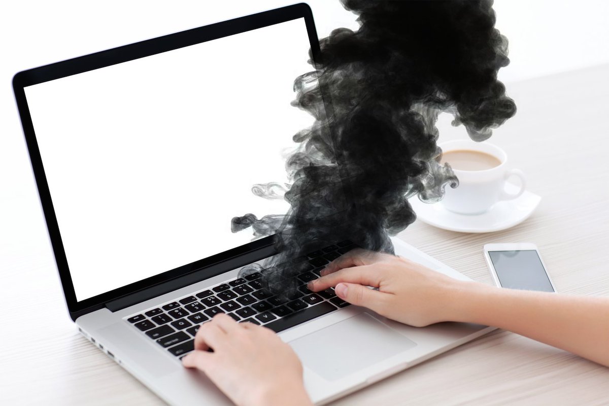 TheMovingMuseum's tweet photo. Are the Lean Artist products hot enough to make your laptop smoke? Lean Artist Smoke Test Anthology launch 31 May https://t.co/PfQePirv8P https://t.co/fJi39gvSN3
