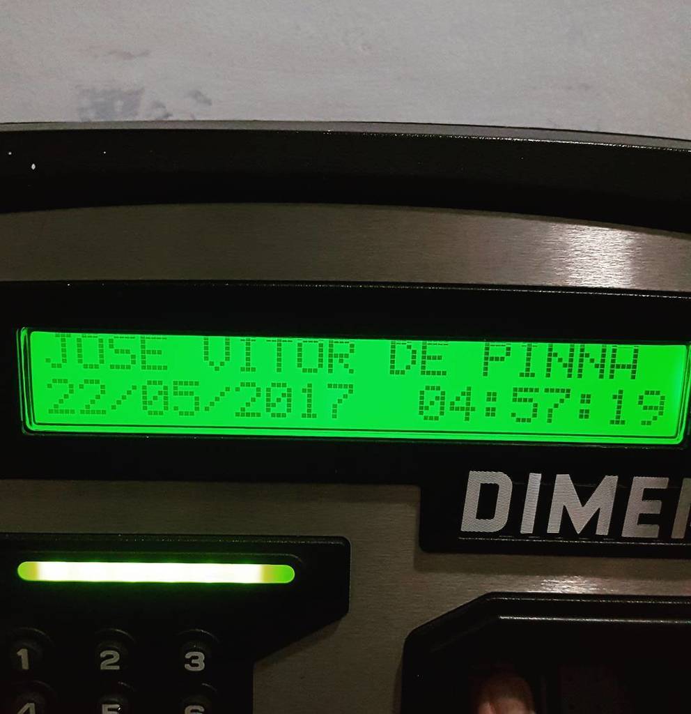 _poiZe's tweet image. Ah o trabalho... #boxnet #segunda #work #bomdia ift.tt/2r8BP8I