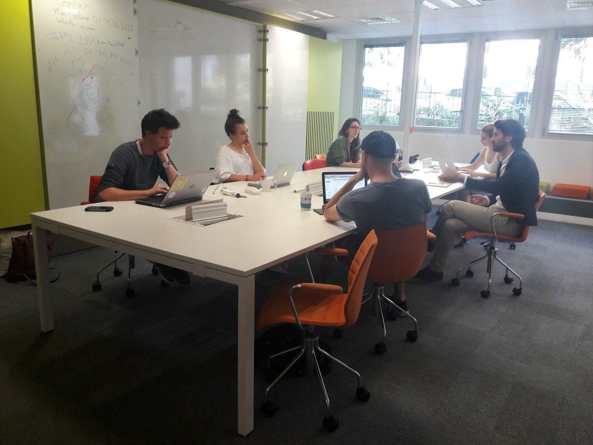 psl_pepite's tweet photo. Atelier #comptabilité animé par @groupececca pour les #etudiantsentrepreneurs de @psl_pepite au #PSL_Lab #startup https://t.co/8ThTzf9SfJ