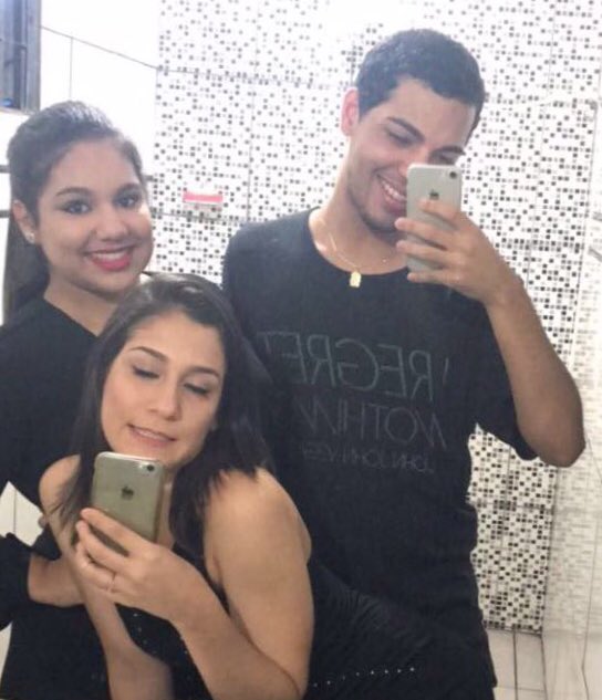 alveisluana's tweet photo. Amo cada pedacinho de vocês ❤️ @porrajuniu_ @ggoms_ #teffa https://t.co/jwffXoP81b
