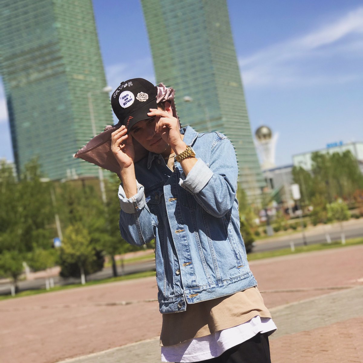 somewhere across the world 🌎