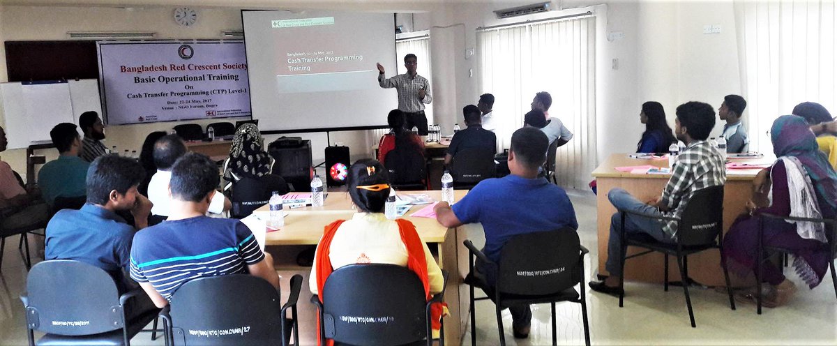 RaquibRony's tweet photo. #CashTransfer L1 training in Bogra, #Bangladesh by @BDRCS1 w #IFRC support& #AmCross fund. 24 frm 3 #RedCrescent unit offices participating. https://t.co/TGS2W6h8Lr