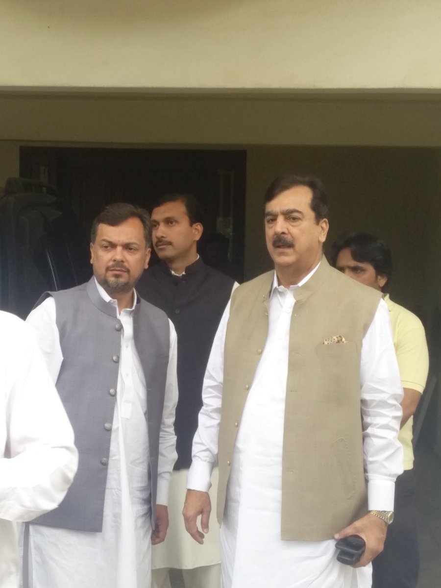 AzizTanoli's tweet photo. @ShahzadaJamal https://t.co/P7Fv3kso4E