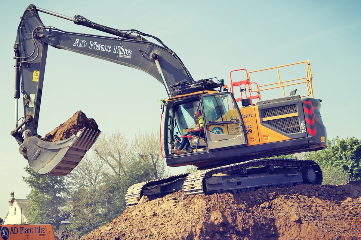 AD_PlantHire's tweet photo. One of our EC300el Volvo's hard at work over the weekend. #Volvo #planthire . For any plant/tool/haulage requirements, give us a call TODAY! https://t.co/X8DJGvMdWS