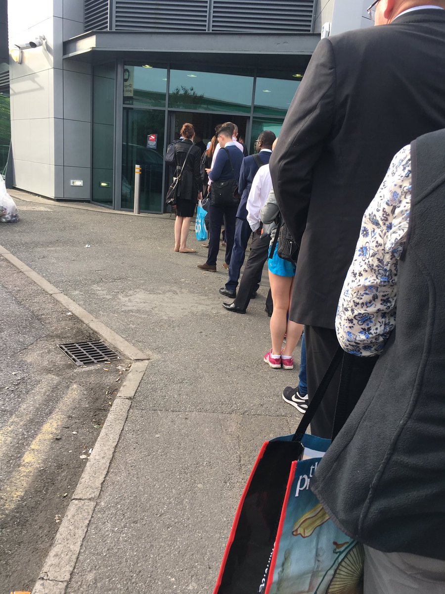 Jaddiiee's tweet photo. @greateranglia Queue for ticket at billericay! Only 1 machine working &amp; they won't let u buy tickets on ur phone or other end! #jobsworth https://t.co/K7eKwv3wBu