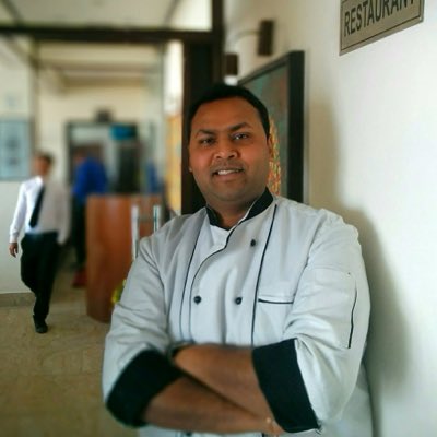 chefshivghosh's tweet photo. #NewProfilePic Wearing a Chef coat means a lot of responsibility is on your shoulder
#SmilingChef #Foodie #LoveforKitchen #FoodIsLife https://t.co/f1SLe5OZvz