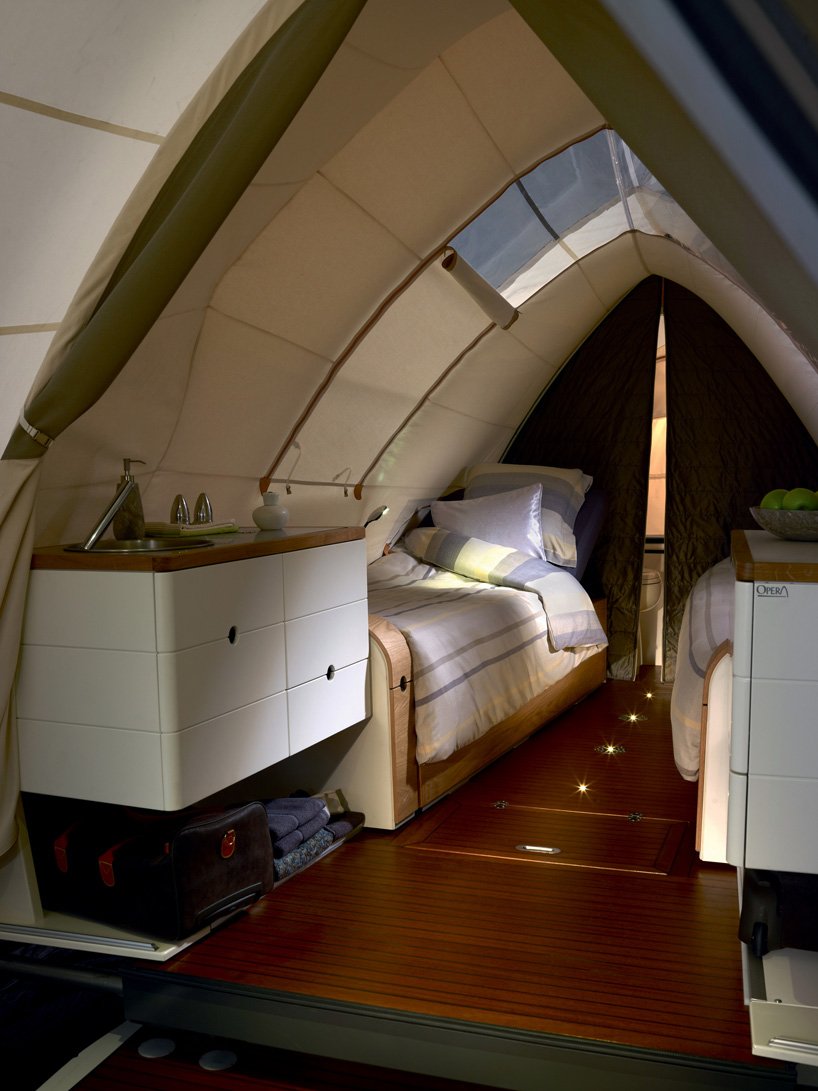 temokvoice's tweet photo. #robVos design's #opera camper unfolds a sydney-inspired luxury #mobileHome !
https://t.co/EfzkWFDYsn https://t.co/eVWNRqDROx