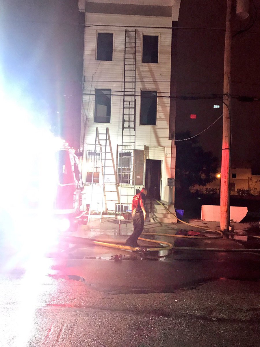Chrisy1971's tweet photo. #Philadelphia2ndAlarmers on location with @PhillyFireDept who's #AlwaysSoPolite&kind -1535 N 6th Street, #ServingOurGreatest #ProudVolunteer https://t.co/6BQU3JGUlp