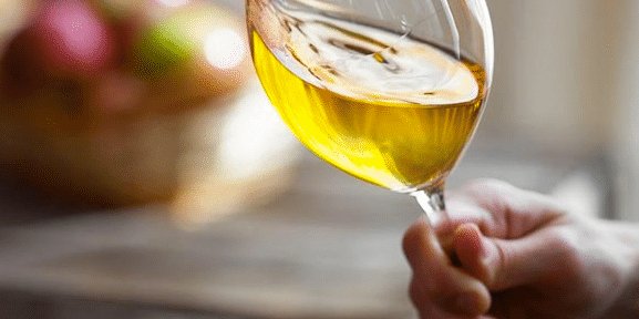 KanataFr's tweet photo. Vous êtes caviste en recherche de nouveautés ? Découvrez le Calijo, le Brandy de Pomme signé @cidrerie Michel Jodoin https://t.co/0r0BqsEhVe https://t.co/YZOuyKtOol