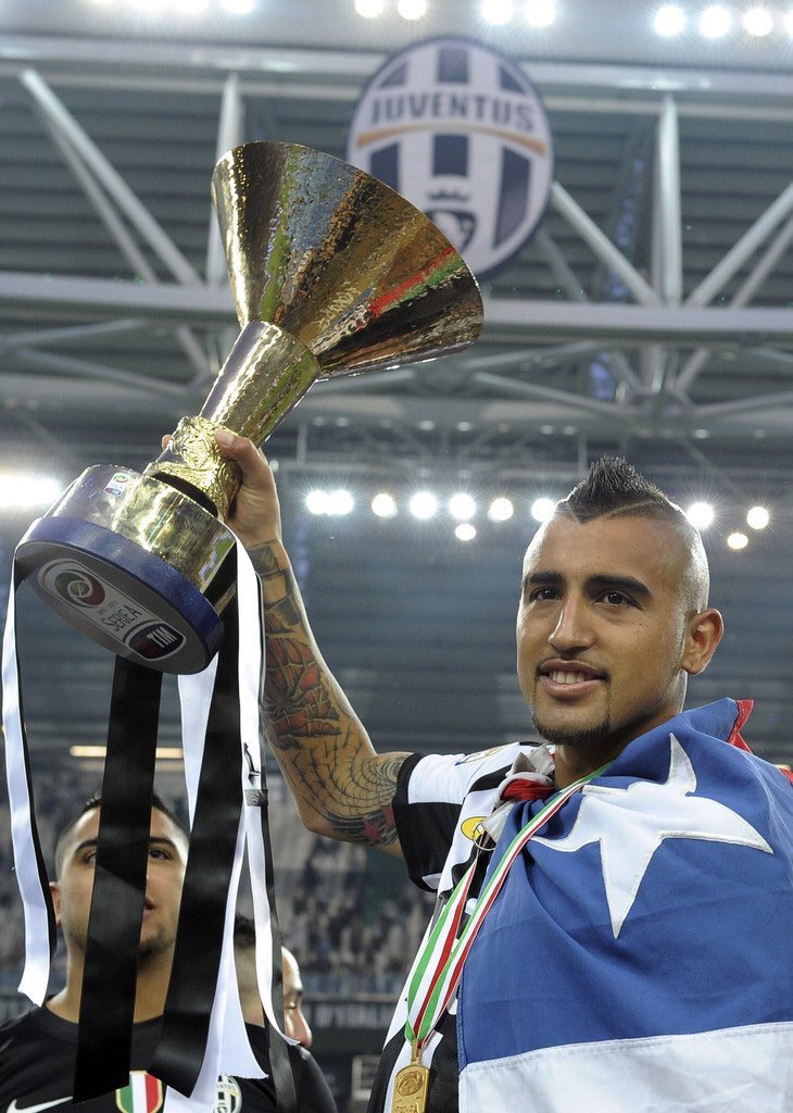 Happy birthday to Arturo Vidal! He\s won 6 league in a row. 