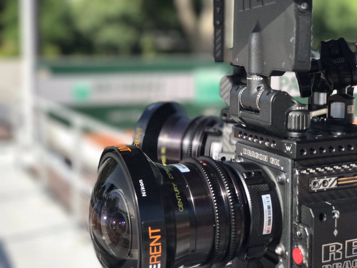 Bemersive tweet media