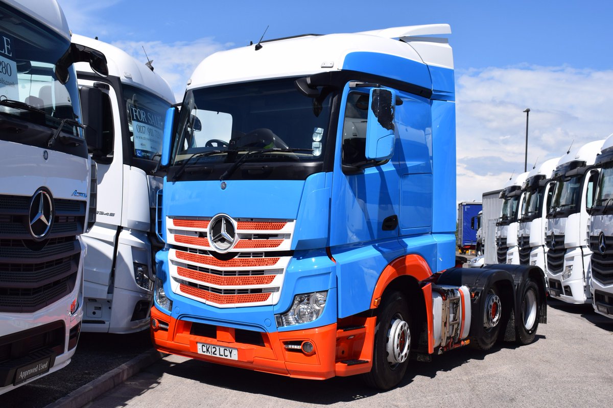 CWC_Trade's tweet image. 2012 (12) Actros 2542 6x2, Euro 5 
2.3m flat floor sleeper cab. 
697500kms, MOT till April 2018. 
Prepped for Trade.....£23,500.
#usedtruck