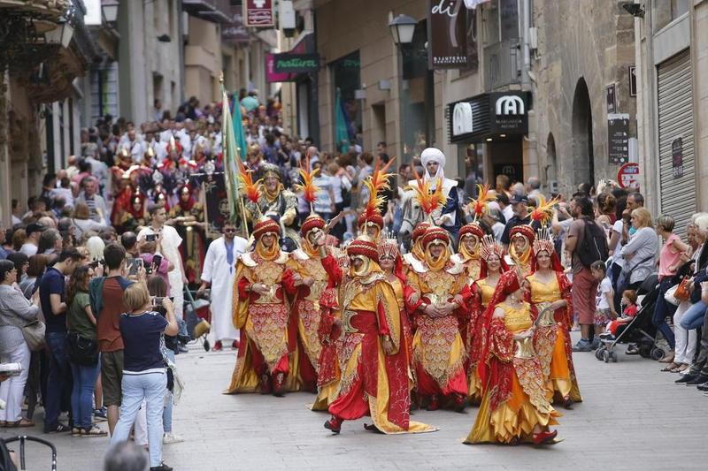 lleidacom's tweet photo. #Lleida torna a ser musulmana després d'un cap de setmana fester #maigfester https://t.co/lCSHxBPs7m @morosicristia https://t.co/6fMK4Gh33f