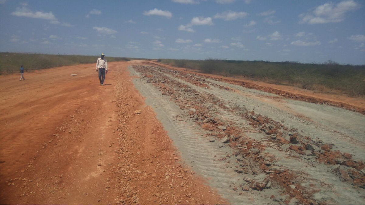 Ongoing improvement of the 129 Km Madogo (JN A3) - Cheredende - Bura - Hola (B89) Road to Bitumen Standard #TanaRiverCounty #GoKDELIVERS