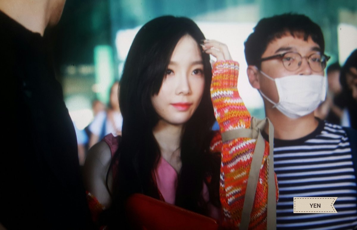 [PIC][22-05-2017]TaeYeon trở về Hàn Quốc vào chiều nay DAavI11XUAA-Ela