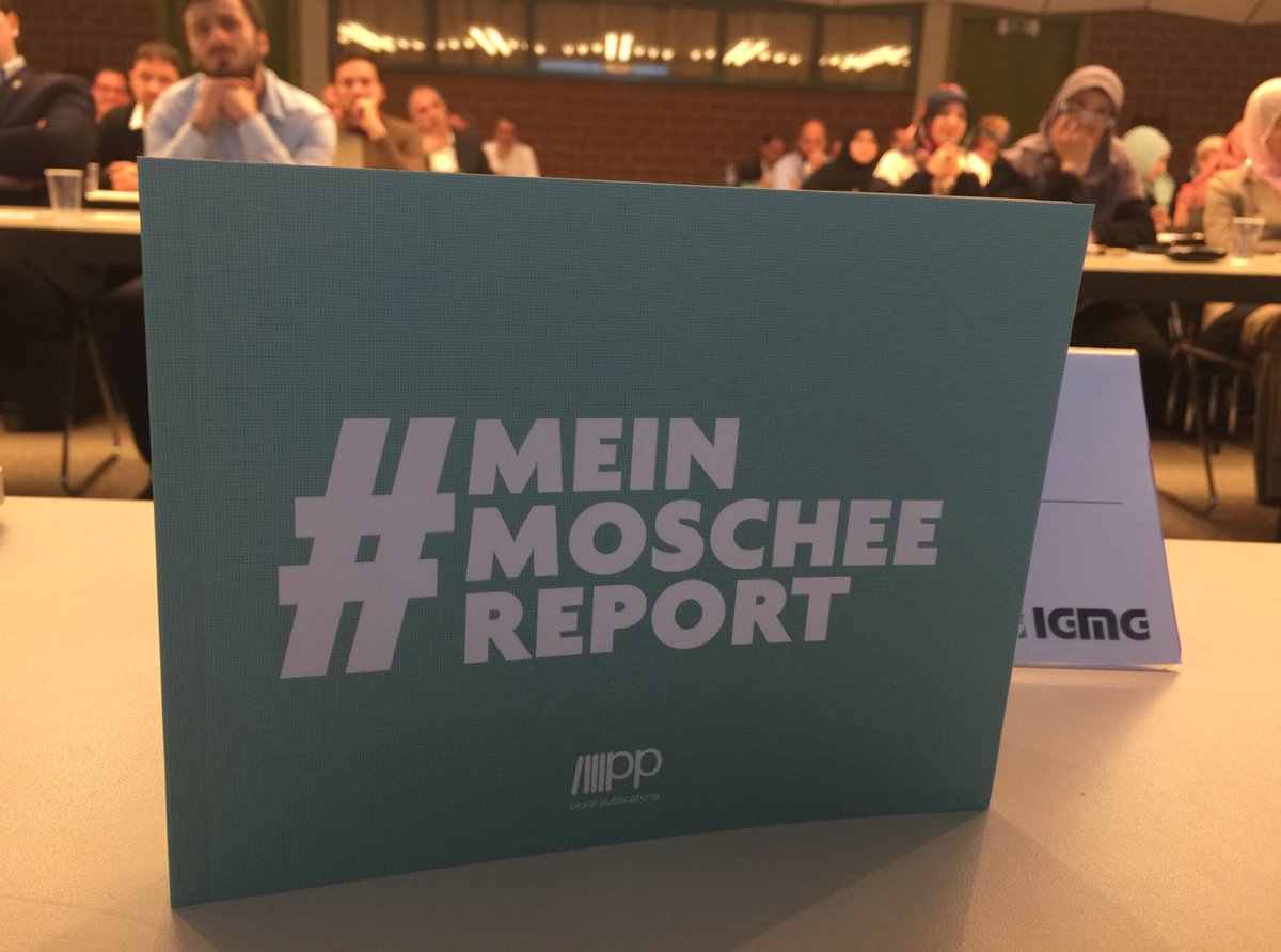 baltas60's tweet photo. Wir haben eine Auswahl der Beiträge unter #meinmoscheereport in einem Buch festgehalten. @MehmetCelebi jetzt auch für Dritte verständlich 😉 https://t.co/9xpuddgONd