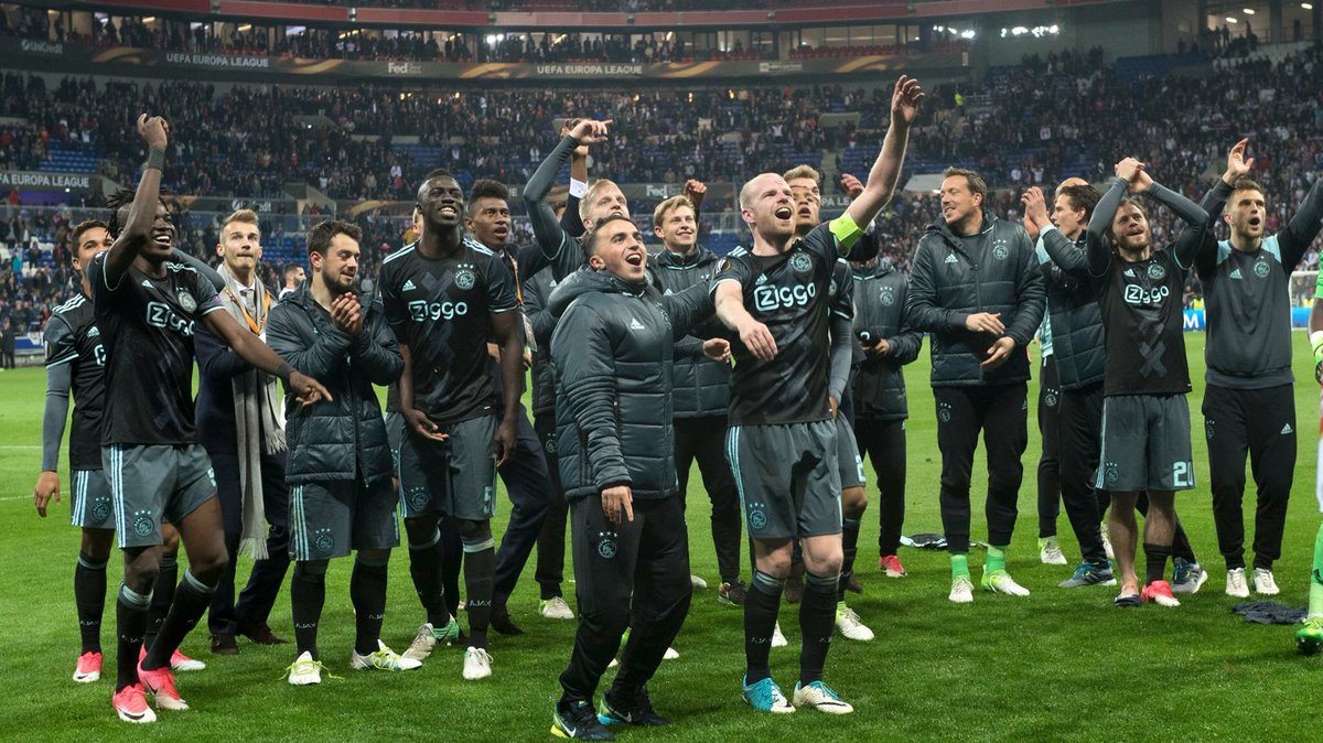 #Ajax op groot scherm in Brouwerij Troost De Pijp en Westergas! #24mei #europaleaguefinal