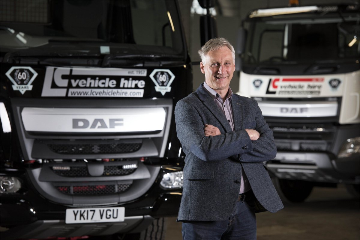 #DAF CF 400 FAD 8-wheel tipper-grab (left) from <a href="/LCVehicleHire/">LC Vehicle Hire</a> is joining us <a href="/tipextankex/">Tip-Ex Tank-Ex</a> in #Harrogate next week. dafblog.co.uk/blog/daf-news/…