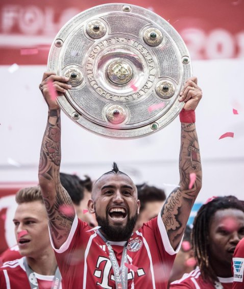 Happy Birthday | Feliz Cumpleaños: Arturo Vidal!  