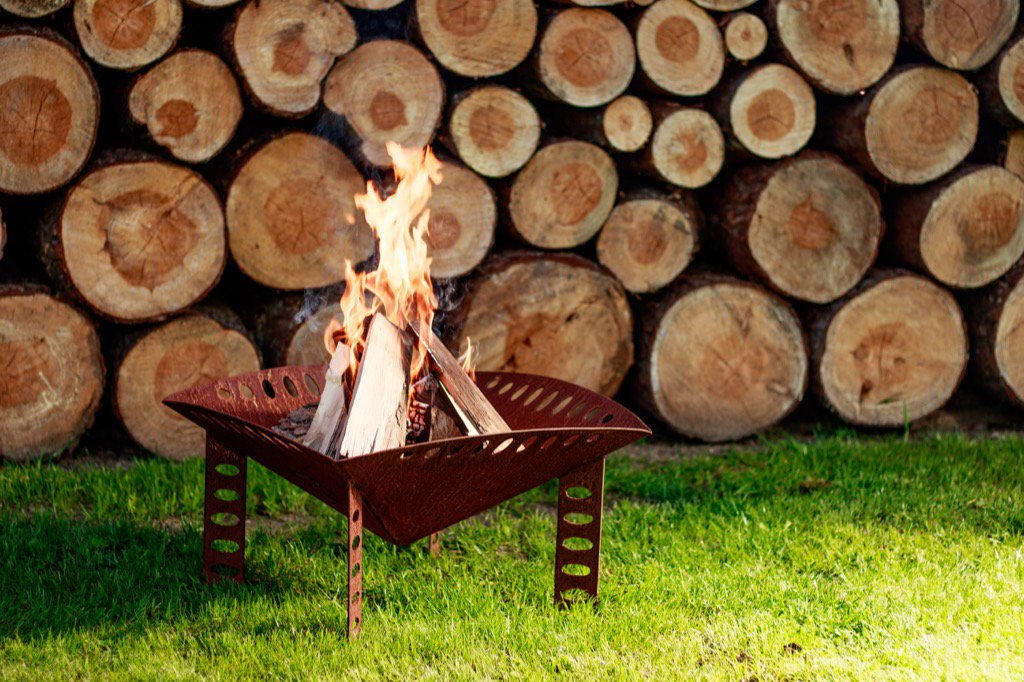 sdstahldesign's tweet photo. #Edelrost #garten #gartengestaltung #feuerschale #sommer #lagerfeuer #feuerschale #stahl #stahldesign #patina
https://t.co/s2Aftua99u https://t.co/bq0vNZln54