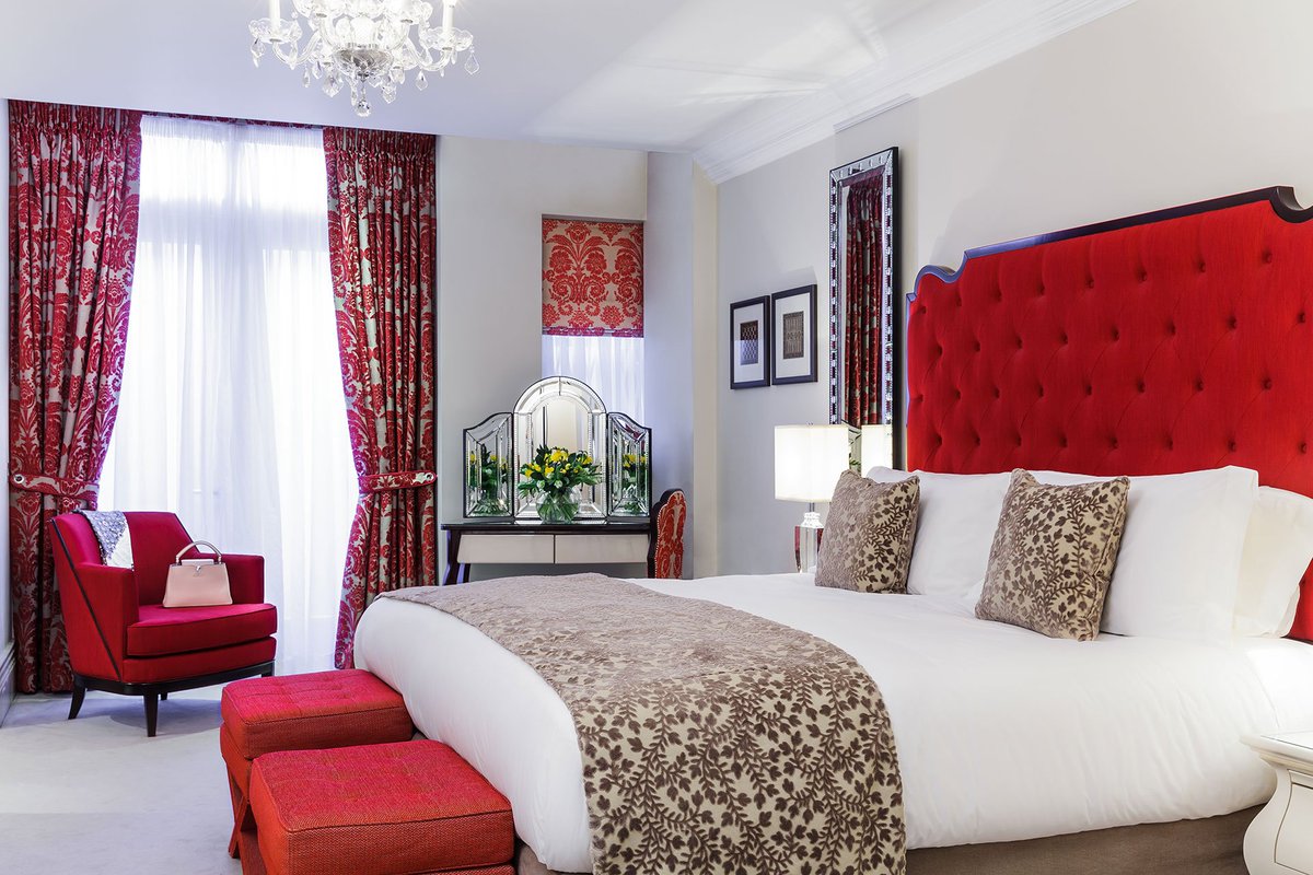countryandtown's tweet photo. #competition: #win a #luxury stay for two with @ClubApartments &amp; a bottle of @JacquartUK #champagne 
https://t.co/bWEvhU6c05 https://t.co/RKbj6JdWXQ