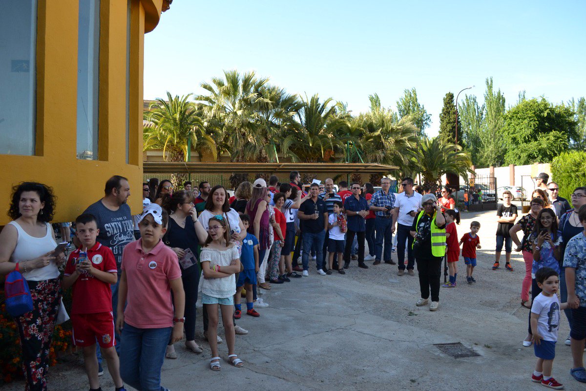 equipolanzaLEN's tweet photo. ¡La invasión de la @legion501 en Bailén el sábado, evento solidario a favor de @AspergerJaen, fue todo una éxito!
Estamos muy orgullosos 😊💪 https://t.co/tbux1CR8B9
