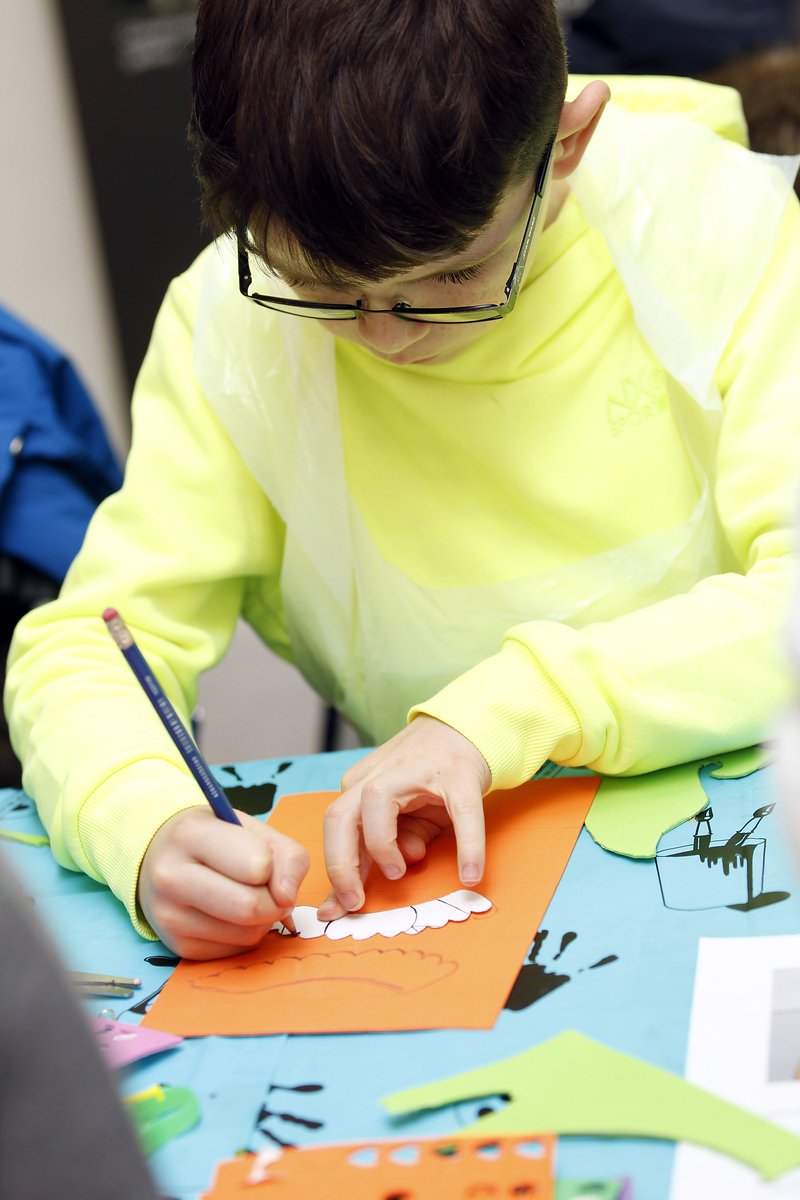 WBerksMuseum's tweet photo. #WBerksMuseum #FamilyActivityDays #MessyMuseumDays 1 &amp; 2 June, make Saxon brooch, £2 per child, drop-in 10-3, free entry to museum as usual https://t.co/0YiNXtTFMt