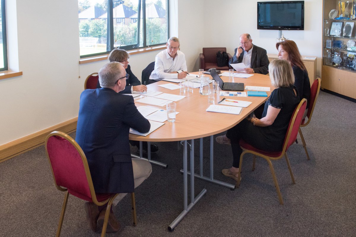 The Thames Club tweet media