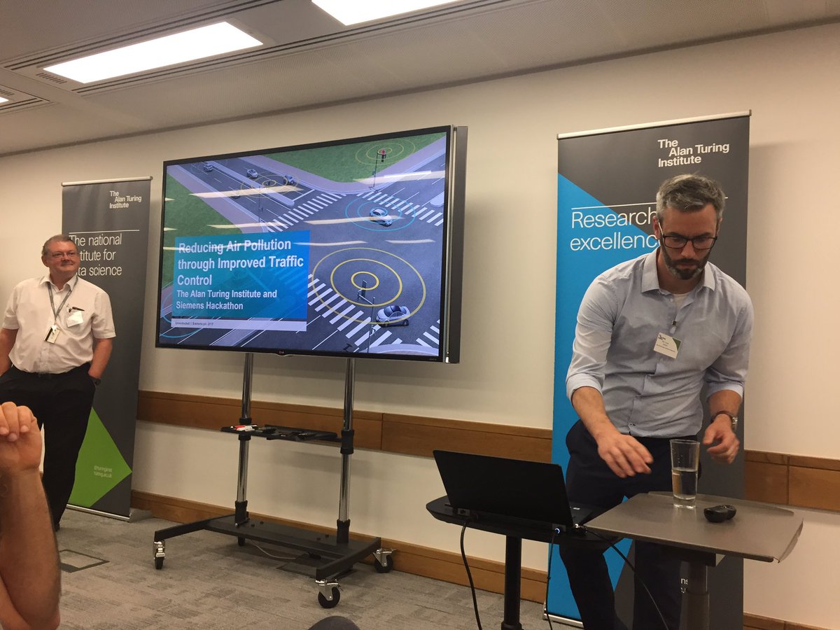jacitytalks's tweet image. Siemens &amp;amp; Turing Hackathon reducing air pollution through traffic management #Datastudygroup @turinginst @SiemensUKNews @SiemensCities